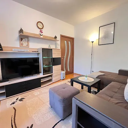 Giza Cozy 1bdr W Wifi Near Arena 8888 And Sofiamed *