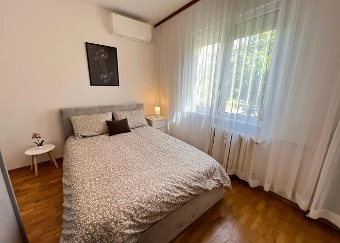 Giza Cozy 1bdr W Wifi Near Arena 8888 And Sofiamed Sófia