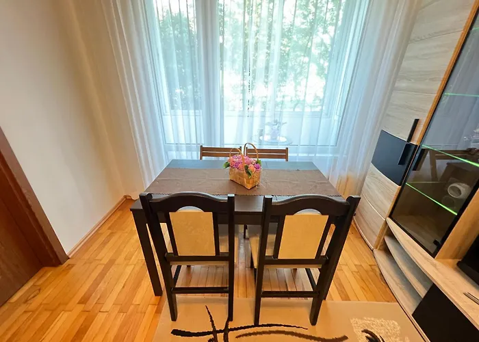 Apartamento Giza Cozy 1bdr W Wifi Near Arena 8888 And Sofiamed